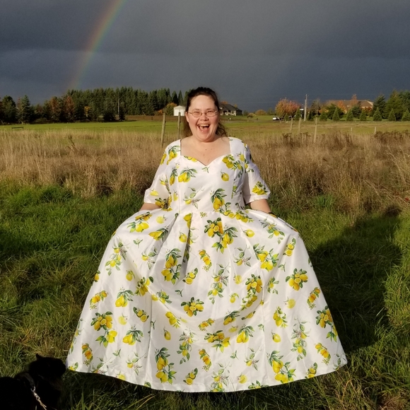 eshakti Dresses & Skirts - Eshakti lemons print maxi dress